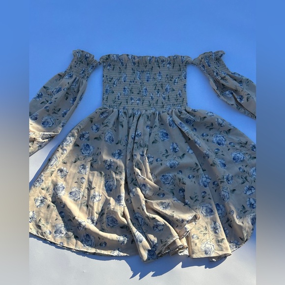 Storets puffy sleeve mini summer floral dress size s/m - Picture 3 of 10